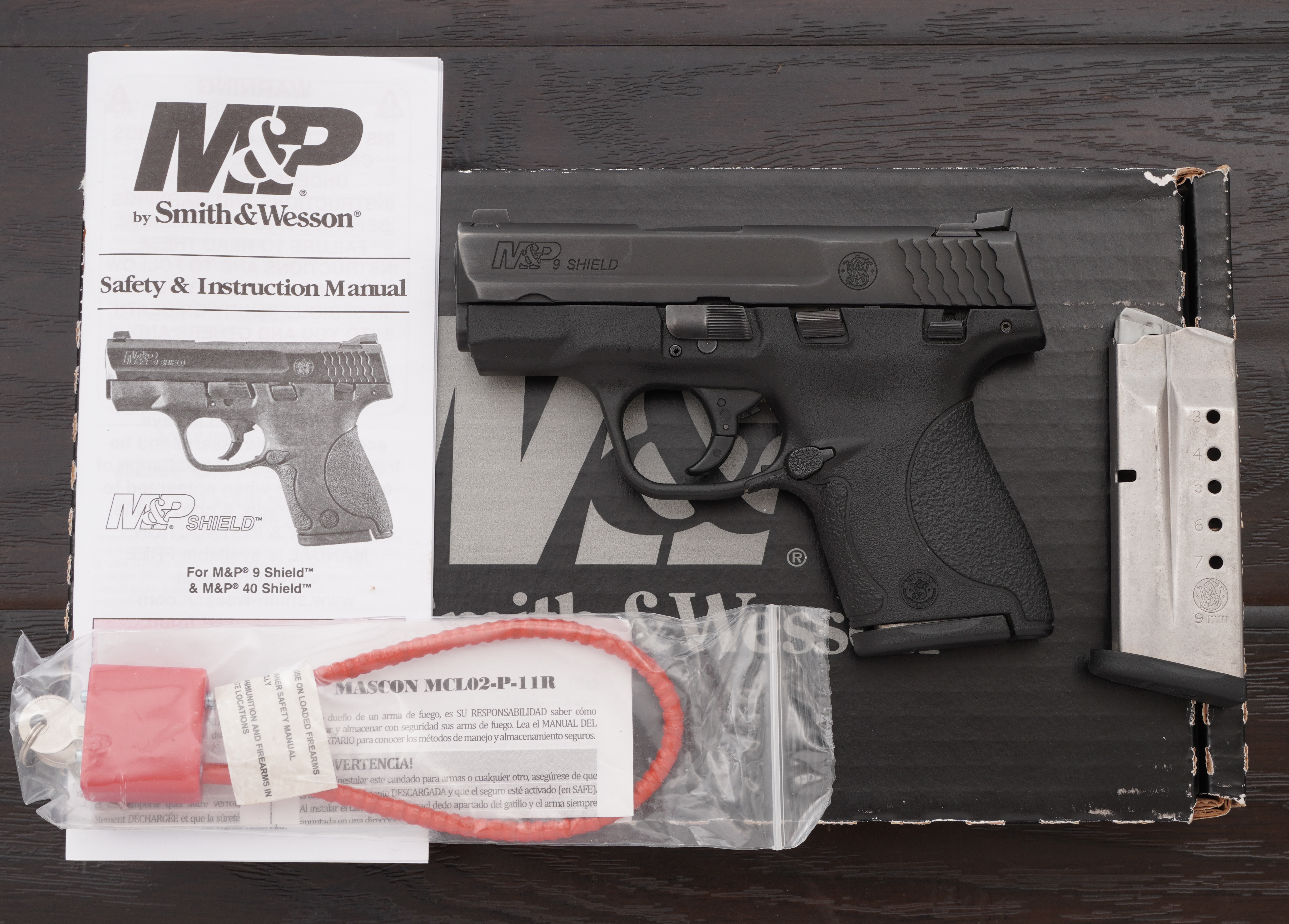 Smith & Wesson M&P 9 Shield Pistol, 9mm, Night Sights, w/2 Mags, 180021-img-0