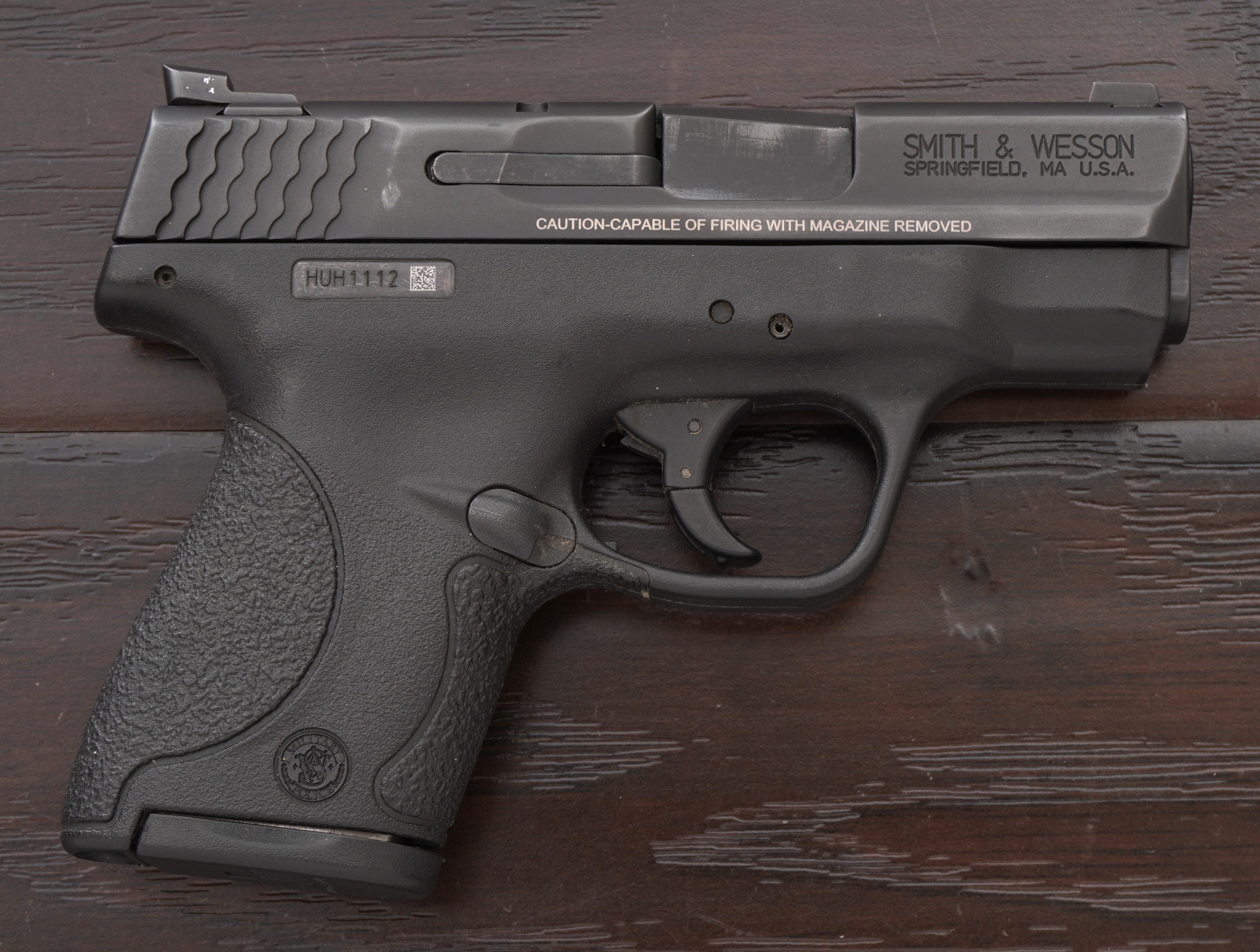 Smith & Wesson M&P 9 Shield Pistol, 9mm, Night Sights, w/2 Mags, 180021-img-5